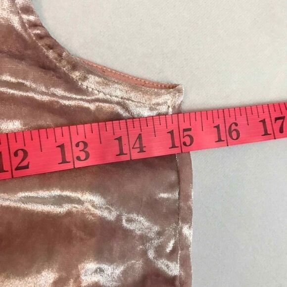 BUNDLE of 2 Tops Stripe Rib Tee And Crop Velour Camisole 💚 - Picture 8 of 8